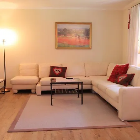 180 Qm Luxus Fuer Familien Und Freunde 6 Personen Prázdninový dům *